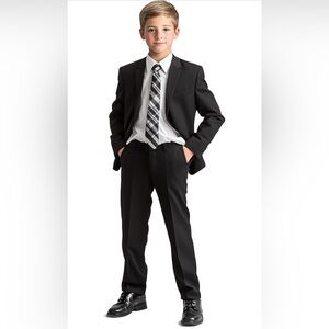 Haggar Boys' 4-Piece Suit, Dress Shirt & Tie Set Black/White Size: 8R (R17)